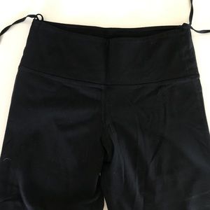 Lululemon Wide leg capris size 6⭐️